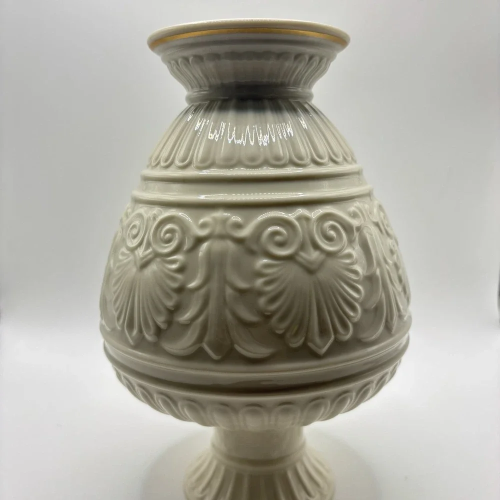 Lenox Athenian Small Vase 24k Gold Trim 8